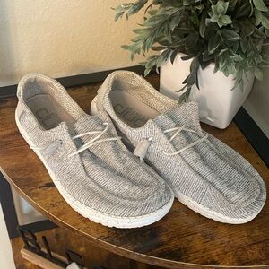 hey dude Wendy stretch Cloud size 6 women's in light gray